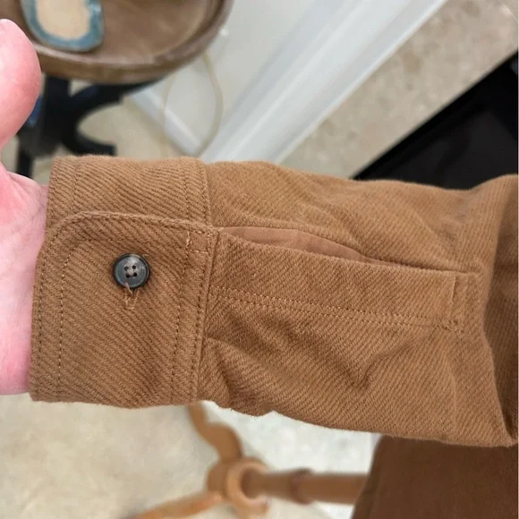 Everlane Men's Brown Corduroy Shirt - Picture 3 of 8